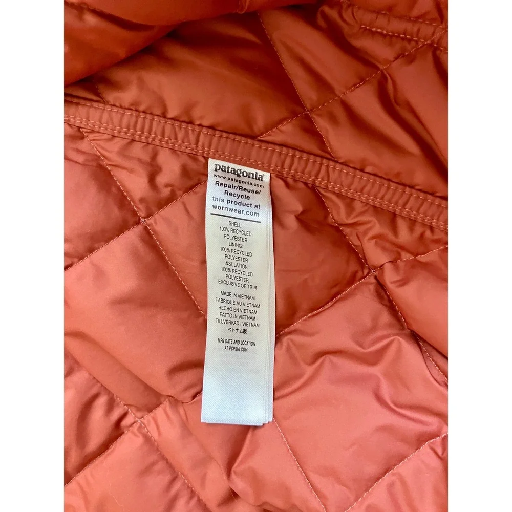 Patagonia Mens Small Diamond Quilted Bomber Hoody Smolder Blue Colorway
